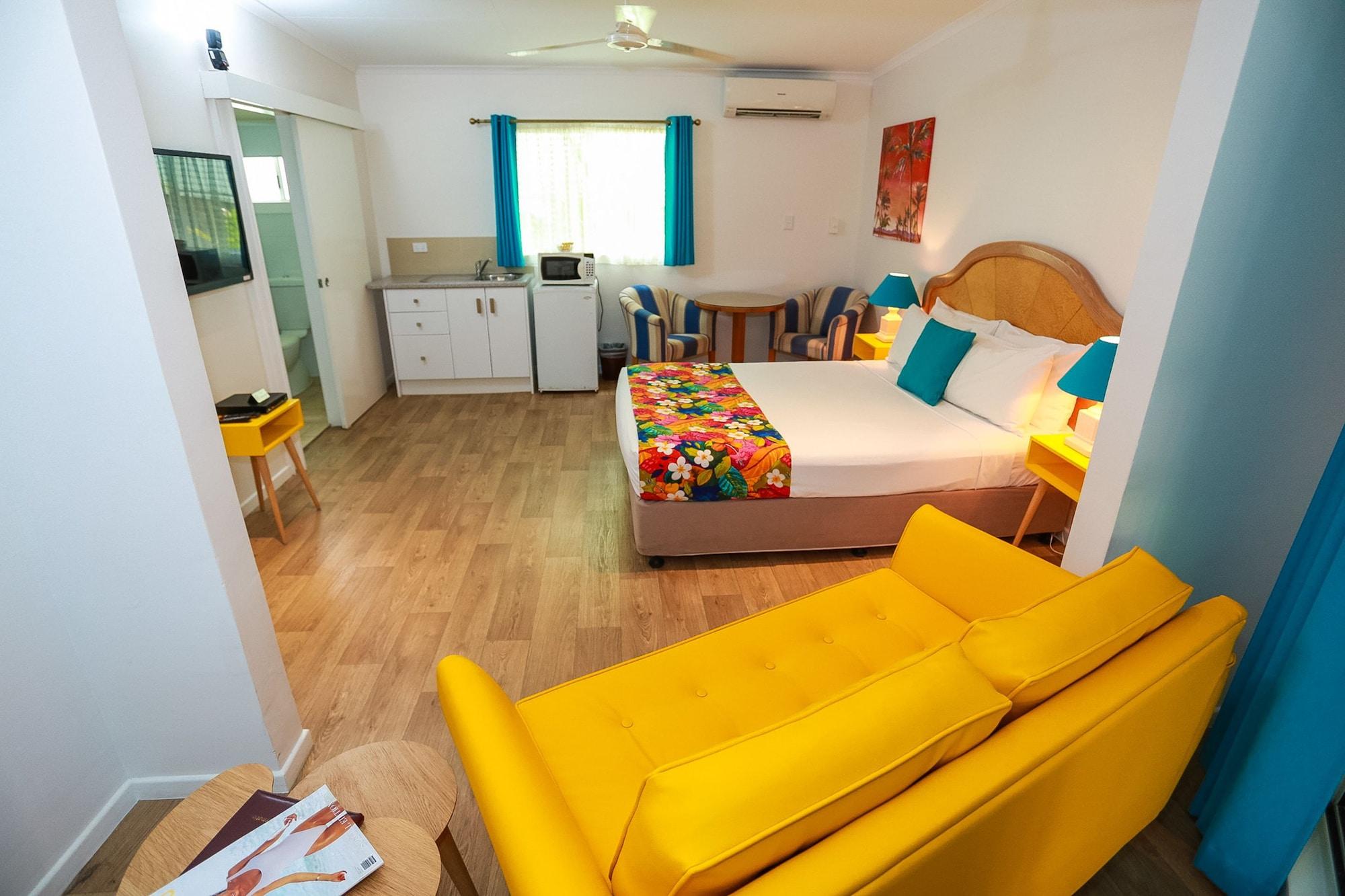 Port Douglas Motel Экстерьер фото